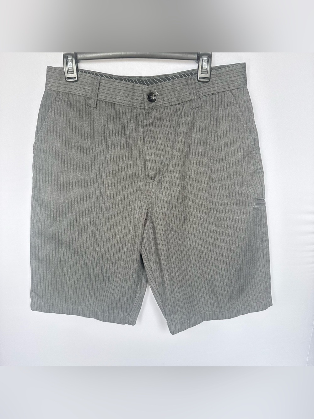 Fox Men's Gray Pinstripe Flat-Front Shorts Fox Embroidered Logo